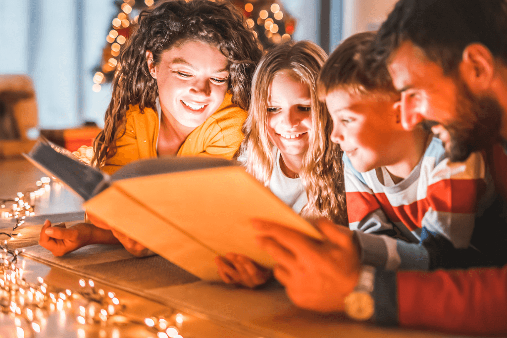 22 Fascinating Christmas Read Alouds The Entire Family Will Love ...